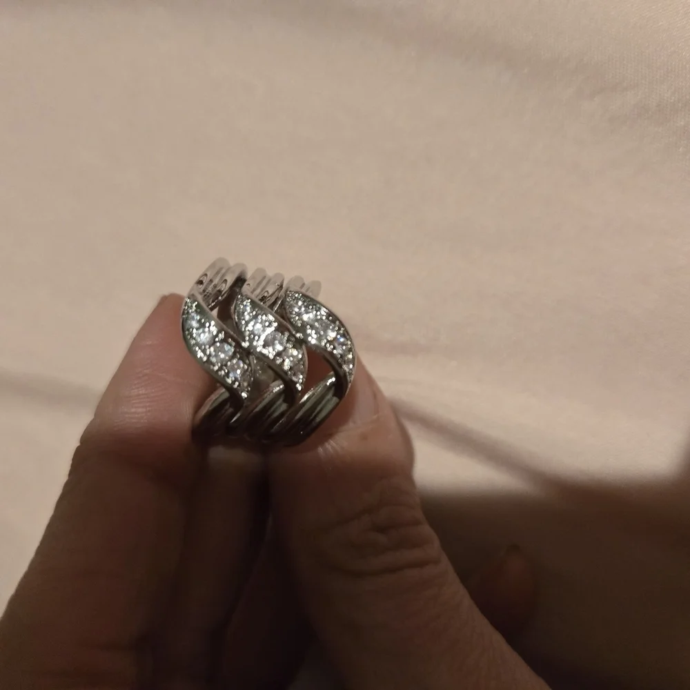 Silver and White Twisting Diamond Ring